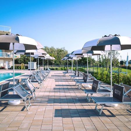 Sabbia & Mare Aparthotel Росолина Маре Екстериор снимка