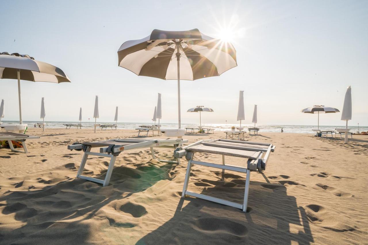 Sabbia & Mare Aparthotel Росолина Маре Екстериор снимка